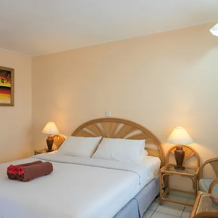 Holiday Island Resort & Spa-2